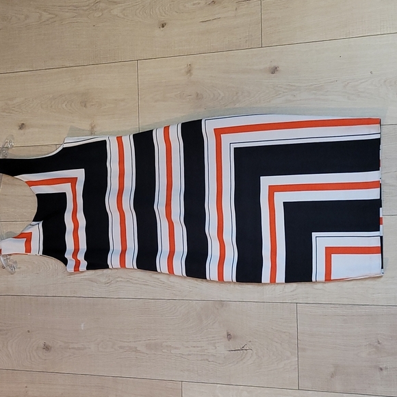 H&M Form-fitting midi dress. SIZE SMALL - Picture 1 of 4